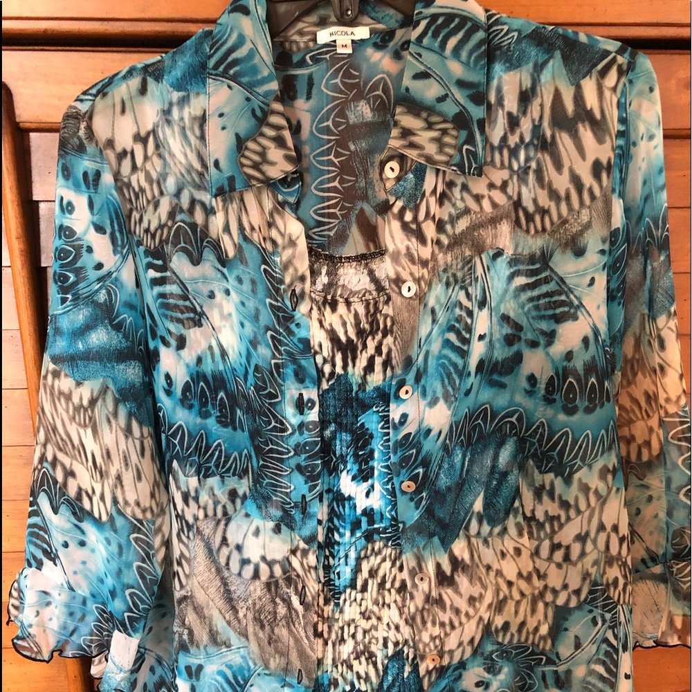 Two piece shell and blouse